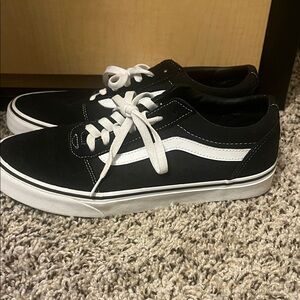 Vans Men's Classic Black and White Sneakers